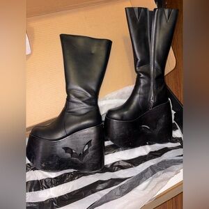 Bat platform boots ** gauging interest **
